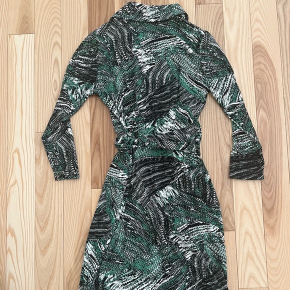 Ann Taylor Wrap Style Dress - Picture 3 of 4